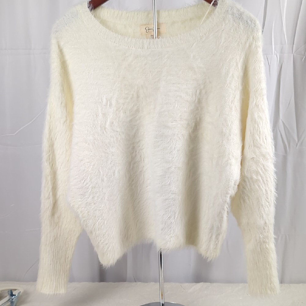 Jessica Simpson Ivory Textured Crew Neck Sweater